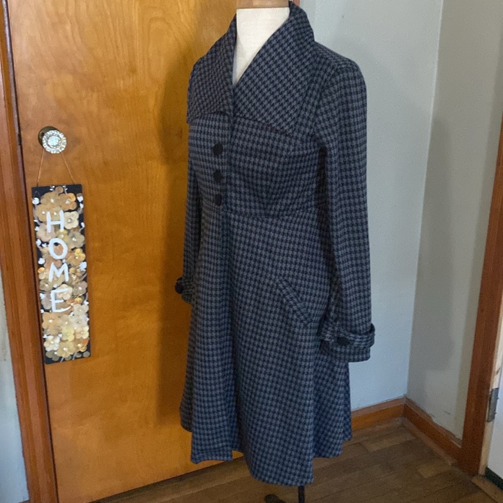 Fever Houndstooth Long Dressy Blazer - Picture 2 of 5